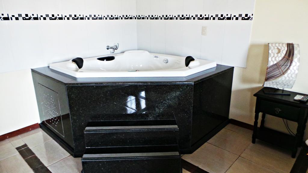 Petit Rivera Hotel الغرفة الصورة